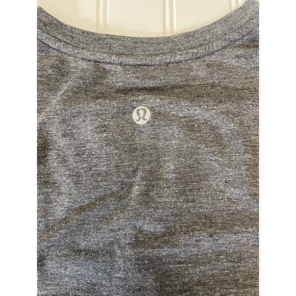 Lululemon Mens Gray Henley T Shirt Top Size Mens Medium? Missing Buttons - Picture 6 of 7